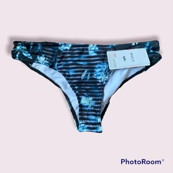 Mid Rise Medium Coverage - Picture 1 of 2